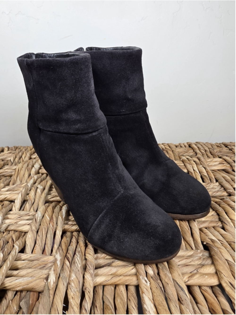 Rag & Bone New York Ankle Boots Womens Sz 6 36 Black Suede Stacked Heel Back Zip